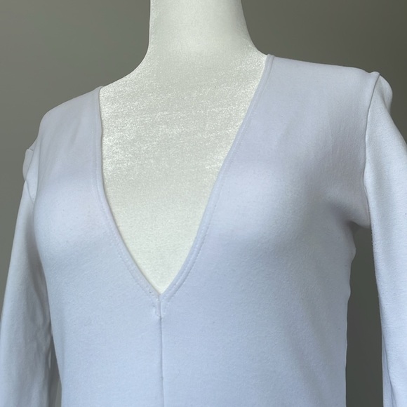 American Apparel White V neck 💟 - Picture 2 of 5